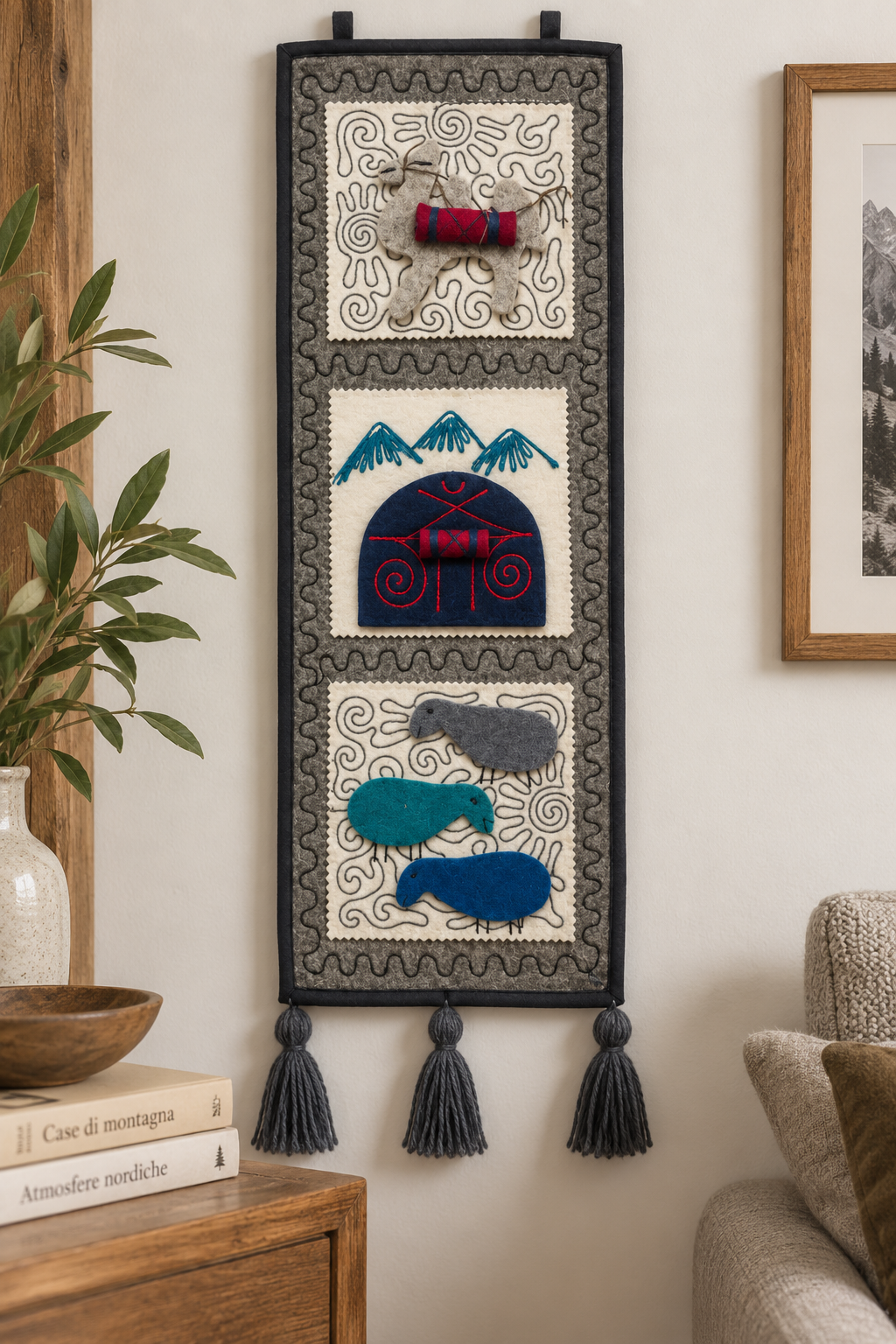 "Caravan Tales" felt organizer - Gray camel & Blue yurt