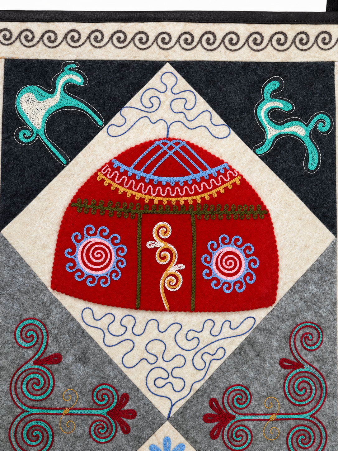 Pannello di feltro "Birth of Traditions" - Greys & Red