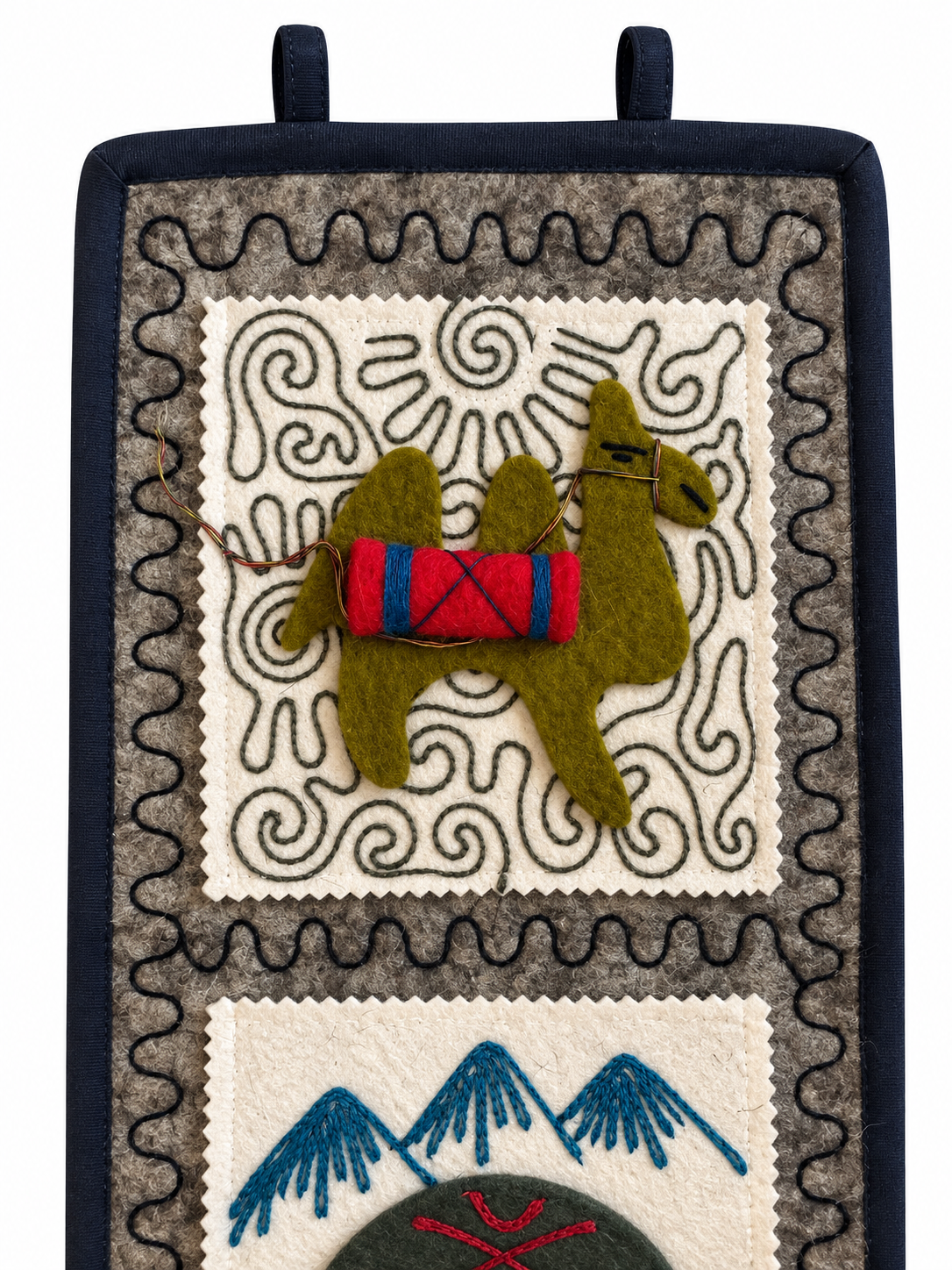 "Caravan Tales" felt organizer - Green Camel & Green Yurt