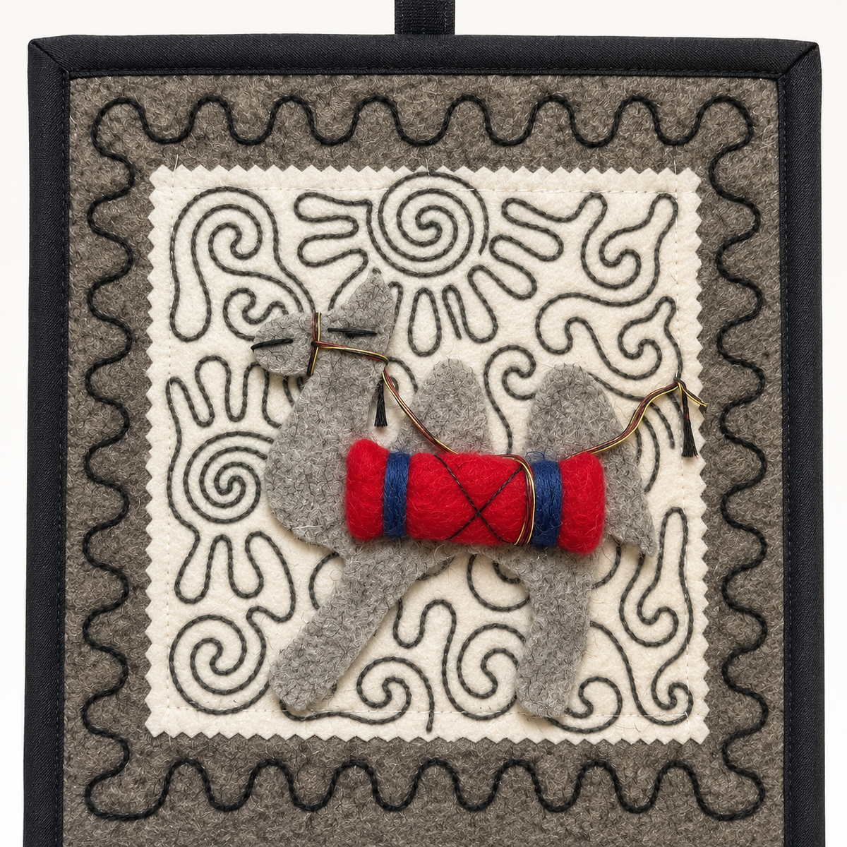 "Caravan Tales" felt organizer - Gray camel & Blue yurt