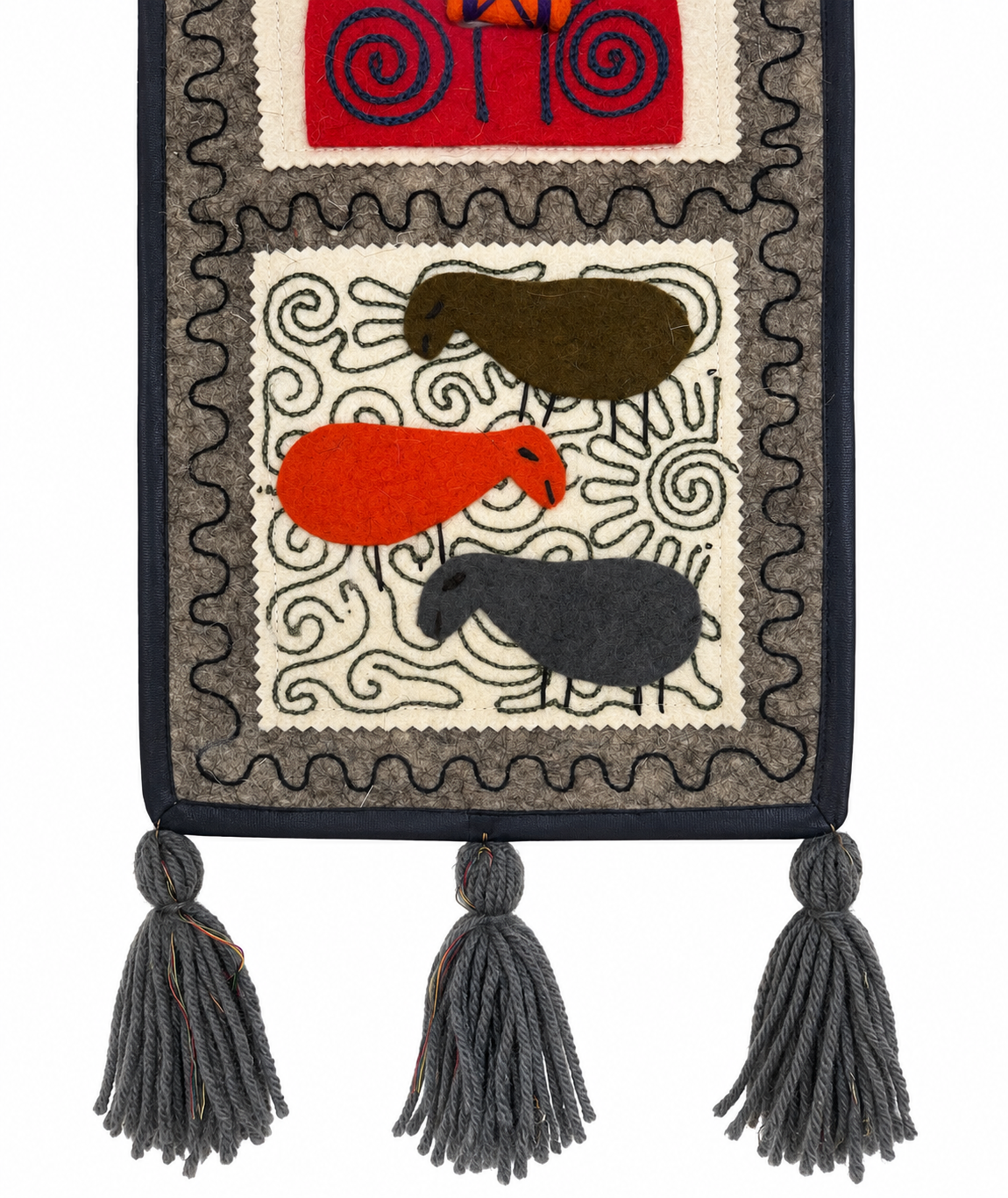 "Caravan Tales" felt organizer - Green Camel & Red Yurt