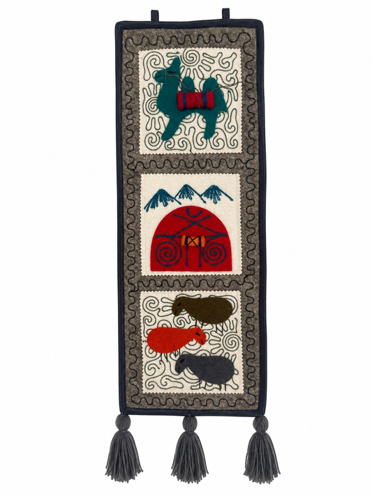 "Caravan Tales" felt organizer - Green Camel & Red Yurt