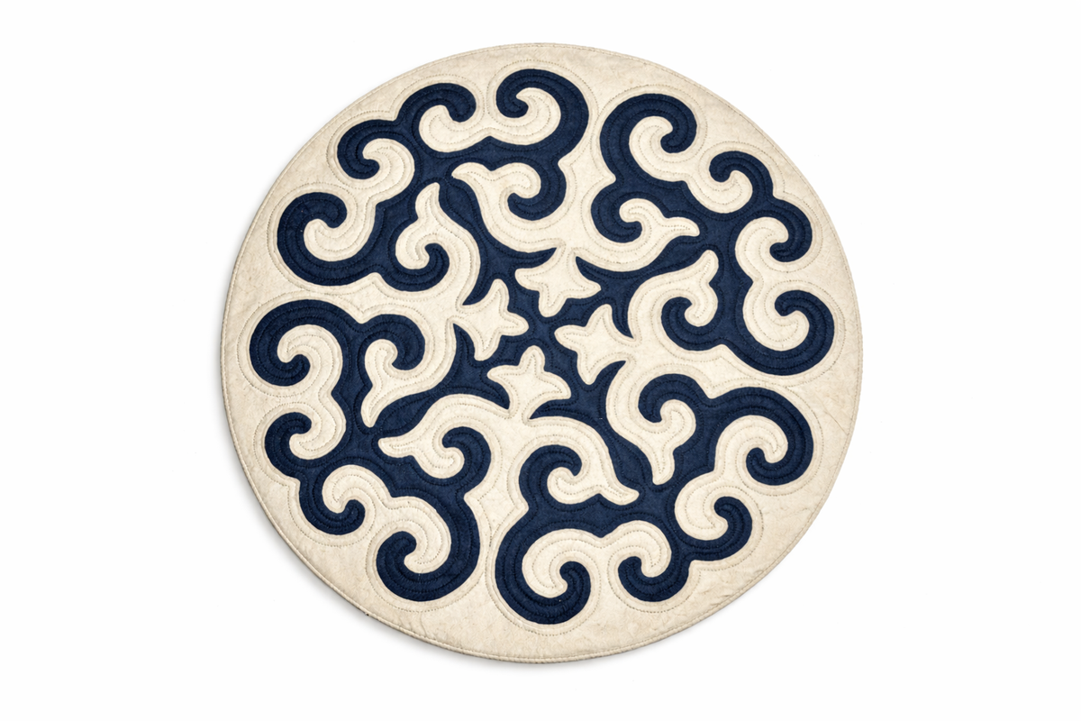 Ivory&Blue round Syrmak